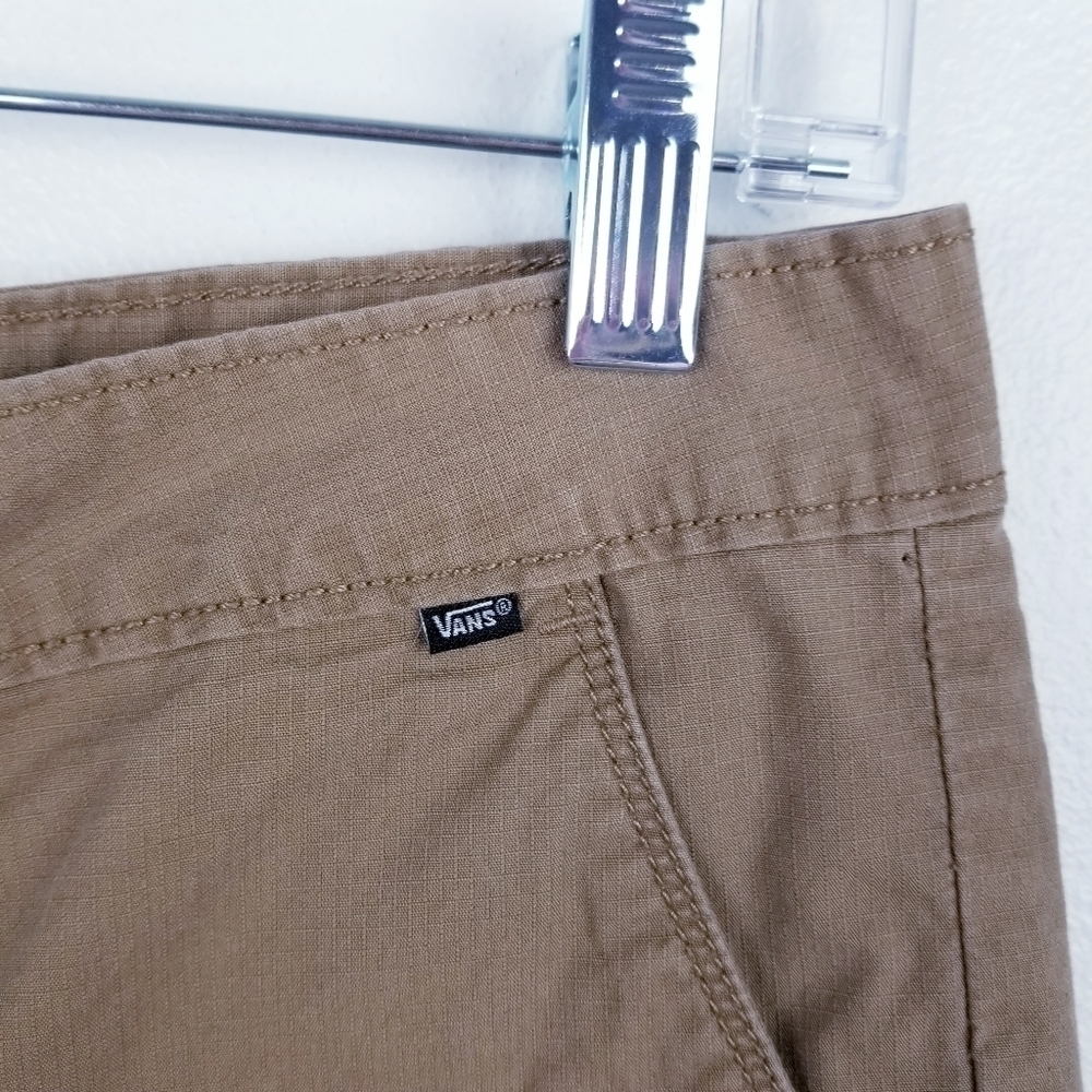 Vans Off the Wall Boy's Khaki Tan Shorts - Picture 7 of 9
